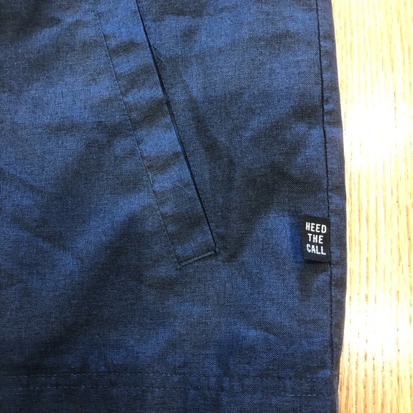 HOWLER BROS. LRG ROADRUNNER 100% POLYESTER BLUE LINED BUTTON-DOWN JACKET (EUC) - Picture 2 of 8